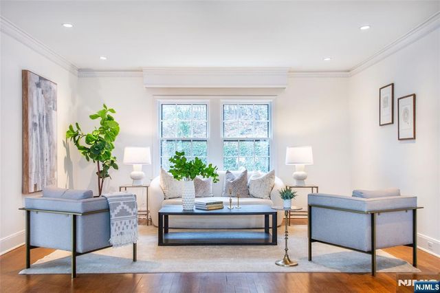 158 Mountain Avenue, Montclair, NJ 07042