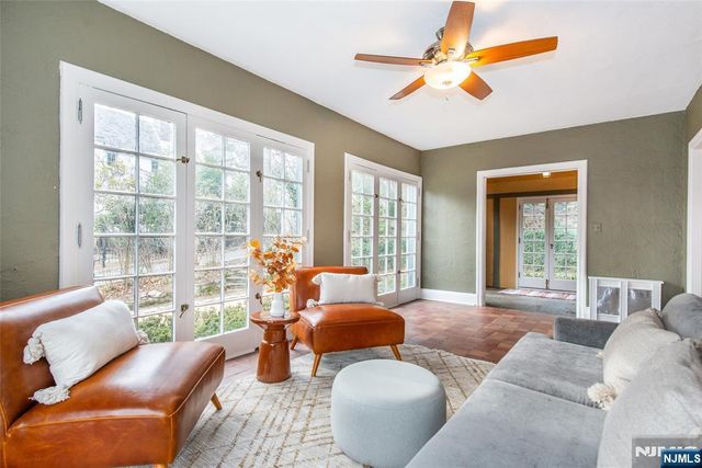 158 Mountain Avenue, Montclair, NJ 07042