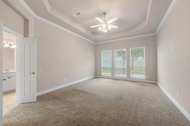 1524 N Blue Bonnet Lane, Angleton, TX 77515