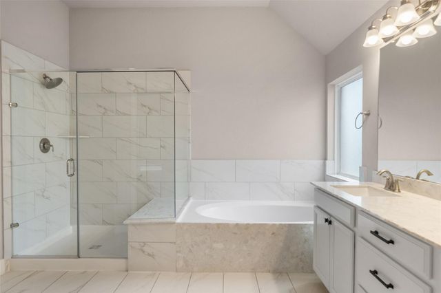 1524 N Blue Bonnet Lane, Angleton, TX 77515