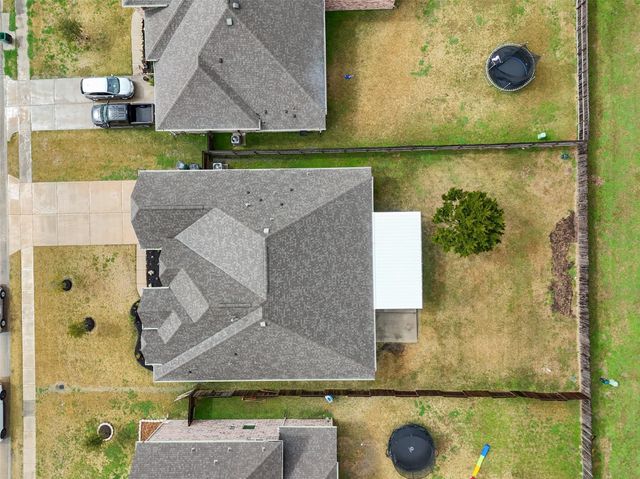 1524 N Blue Bonnet Lane, Angleton, TX 77515