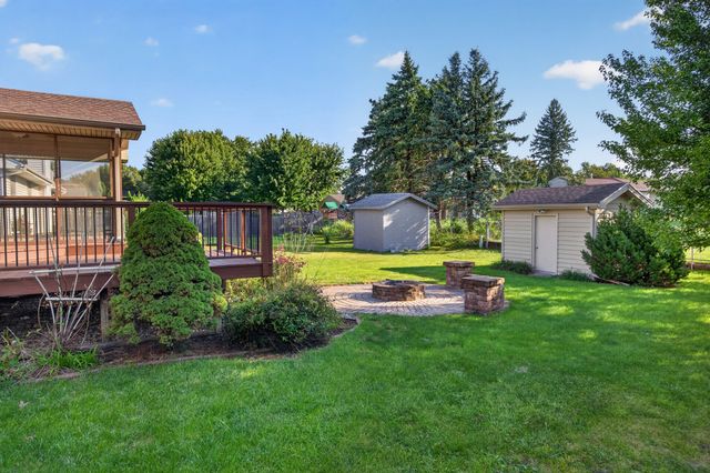 965 4th Street, Waukee, IA 50263