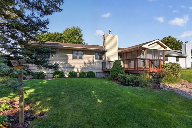 965 4th Street, Waukee, IA 50263