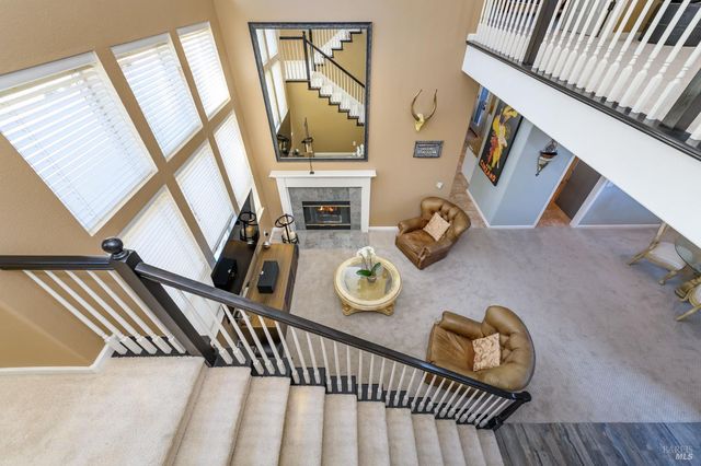 2 Wedgewood Ct, Petaluma, CA 94954