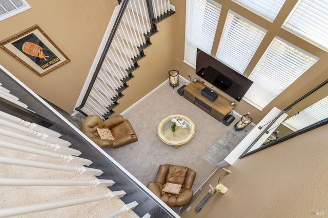 2 Wedgewood Ct, Petaluma, CA 94954