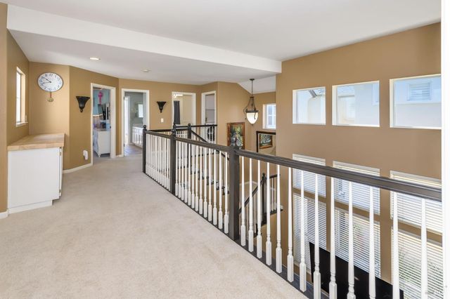 2 Wedgewood Ct, Petaluma, CA 94954