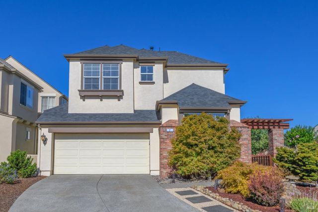 2 Wedgewood Ct, Petaluma, CA 94954