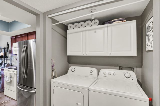 7813 Hunters Path, Indianapolis, IN 46214