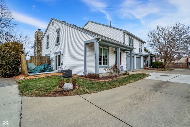 7813 Hunters Path, Indianapolis, IN 46214