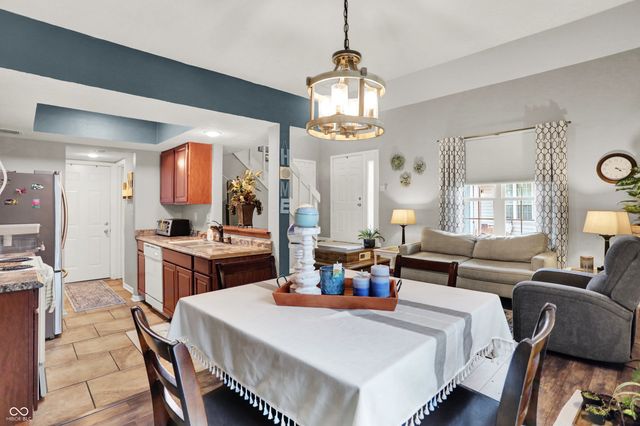 7813 Hunters Path, Indianapolis, IN 46214