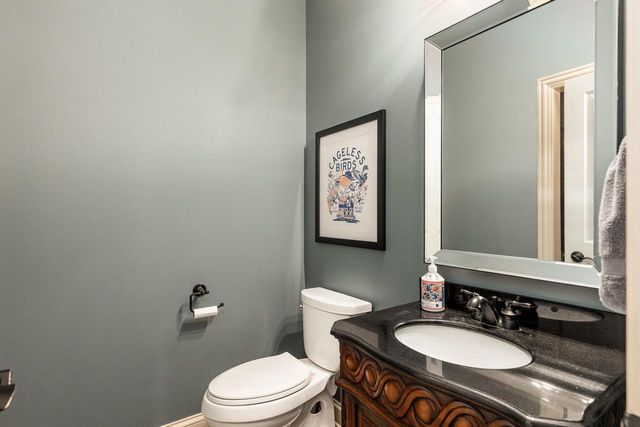 2120 Carriage Hills DRIVE, Delafield, WI 53018
