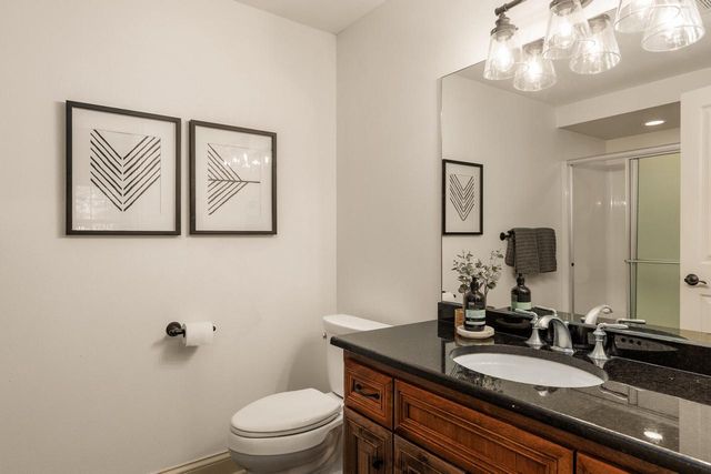 2120 Carriage Hills DRIVE, Delafield, WI 53018