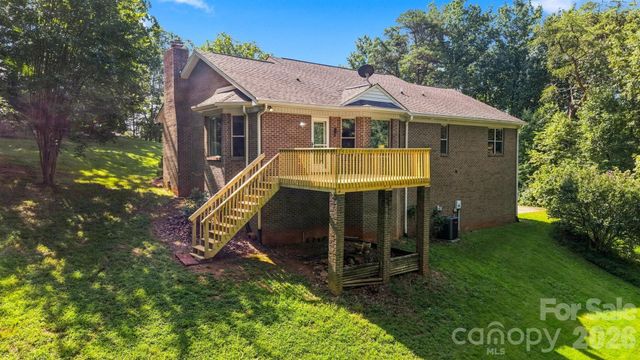 4230 Rugged Hill Road, Maiden, NC 28650