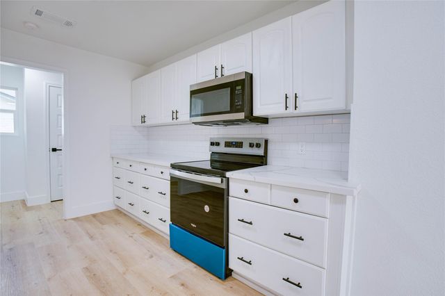 9809 Wren Court, Conroe, TX 77385