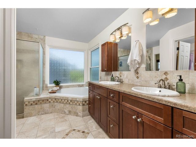 8756 Aberdeen Cir, Highlands Ranch, CO 80130
