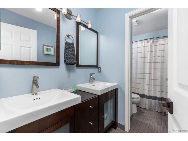 8756 Aberdeen Cir, Highlands Ranch, CO 80130