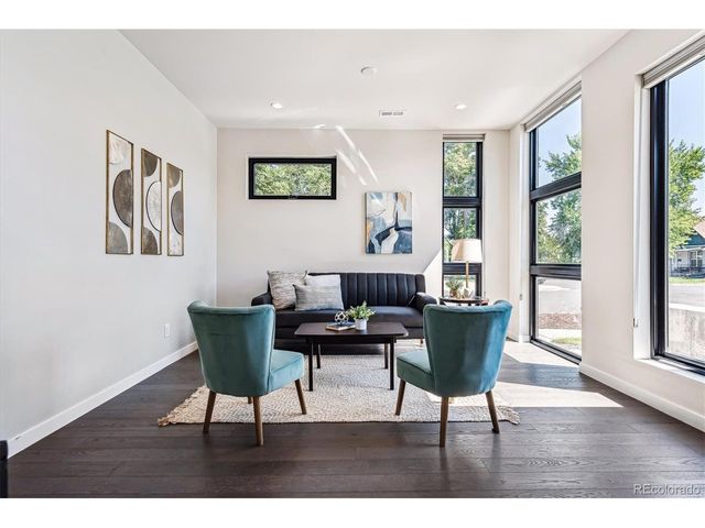 3257 N Gilpin St, Denver, CO 80205