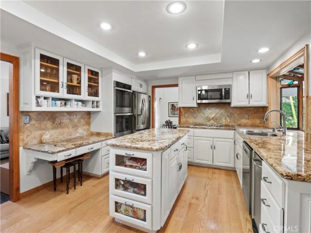 25415 Via Alcira, Valencia, CA 91355