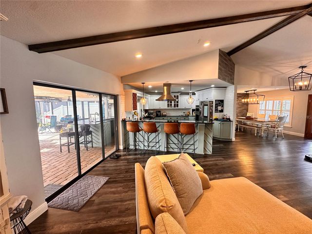 5807 SCHOONER WAY, Tampa, FL 33615