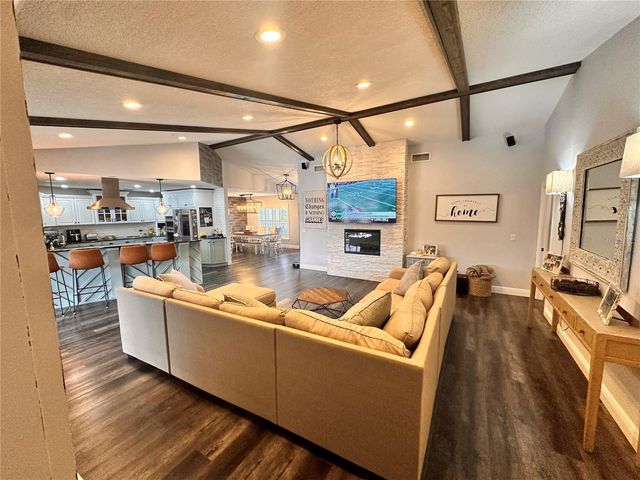 5807 SCHOONER WAY, Tampa, FL 33615