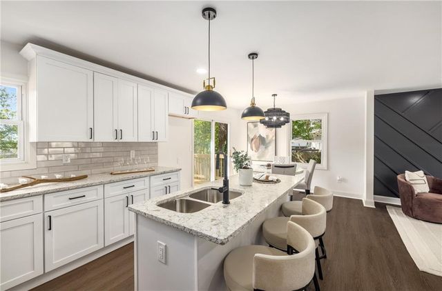 1483 Town Country SE Drive, Atlanta, GA 30316