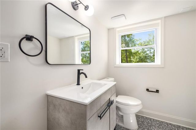 1483 Town Country SE Drive, Atlanta, GA 30316