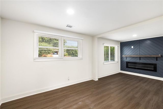 1483 Town Country SE Drive, Atlanta, GA 30316