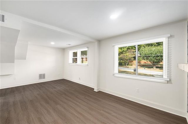 1483 Town Country SE Drive, Atlanta, GA 30316