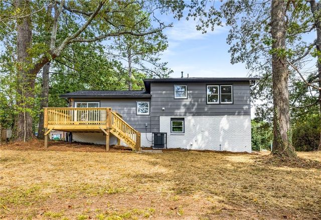 1483 Town Country SE Drive, Atlanta, GA 30316