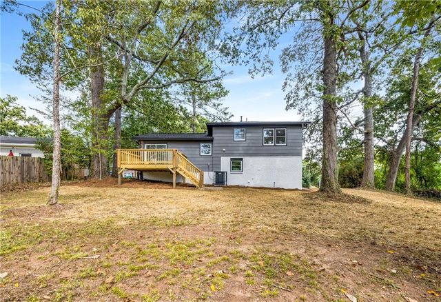 1483 Town Country SE Drive, Atlanta, GA 30316