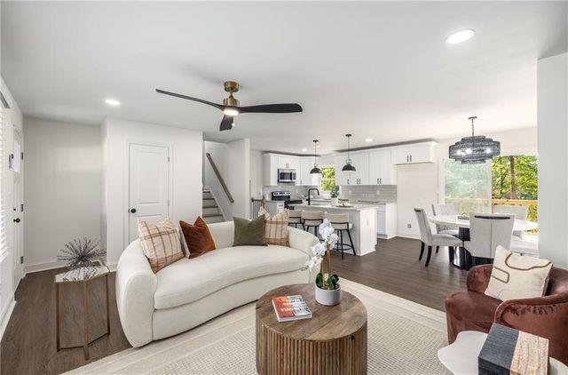 1483 Town Country SE Drive, Atlanta, GA 30316