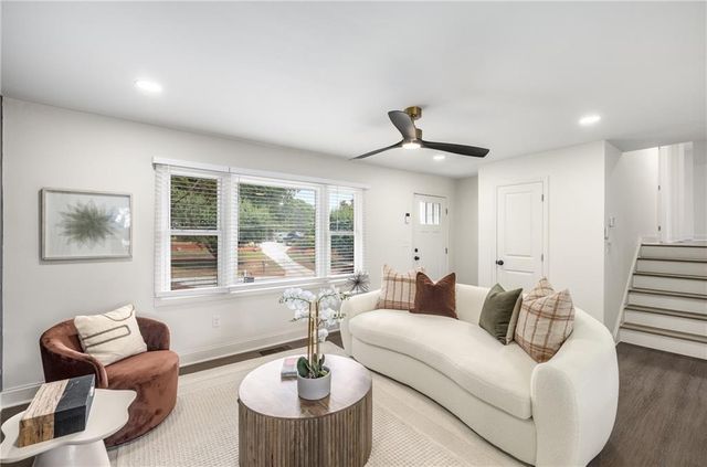 1483 Town Country SE Drive, Atlanta, GA 30316