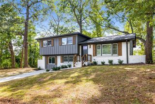 1483 Town Country SE Drive, Atlanta, GA 30316