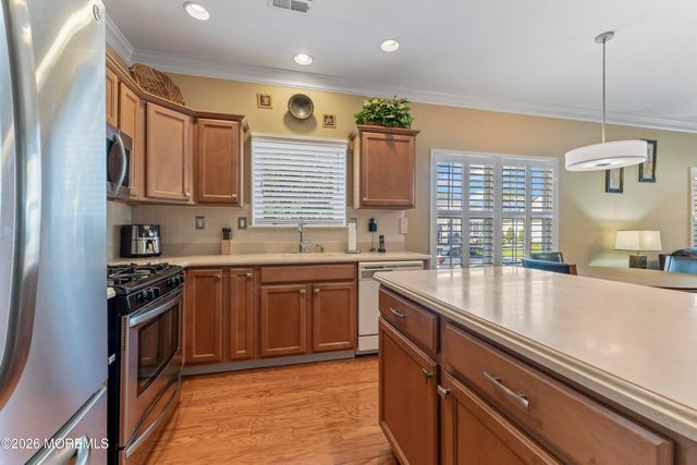 46 Dante Drive, Manchester, NJ 08759