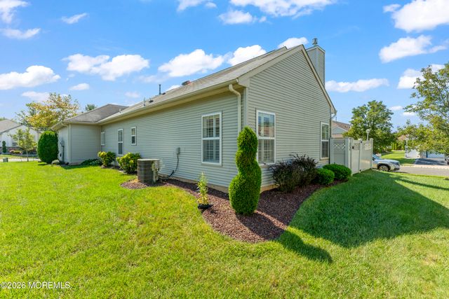 46 Dante Drive, Manchester, NJ 08759