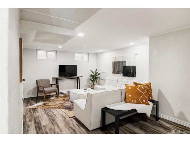 3549 N Harrison St, Denver, CO 80205