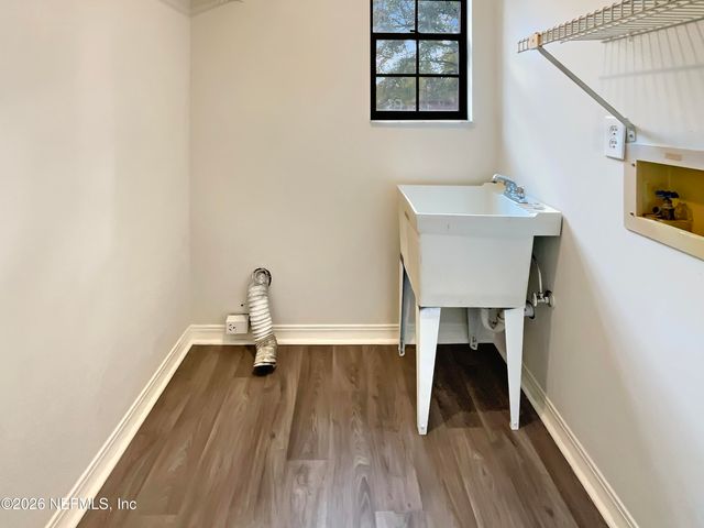 1555 DOLPH Road, Jacksonville, FL 32220