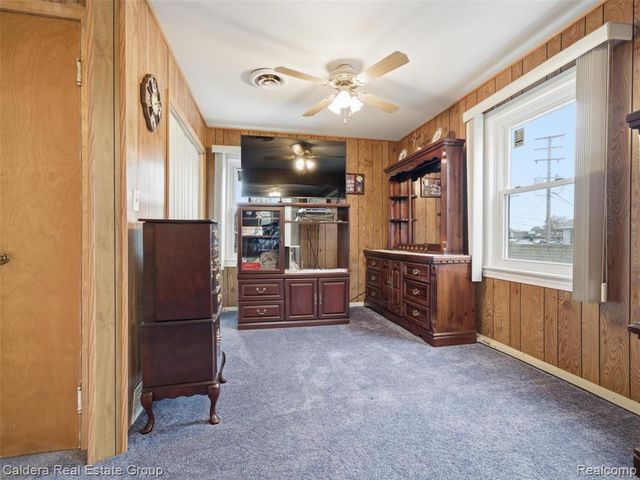 22200 Avon Street, Saint Clair Shores, MI 48082