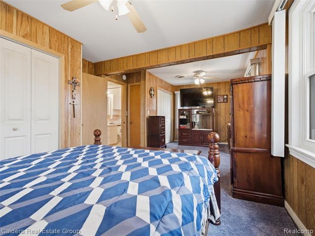 22200 Avon Street, Saint Clair Shores, MI 48082
