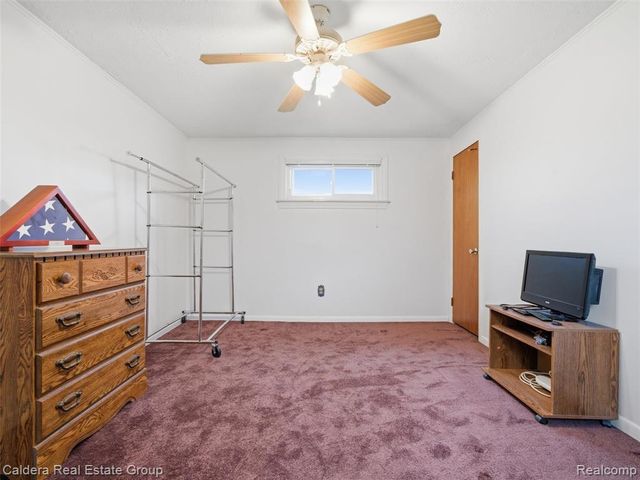 22200 Avon Street, Saint Clair Shores, MI 48082