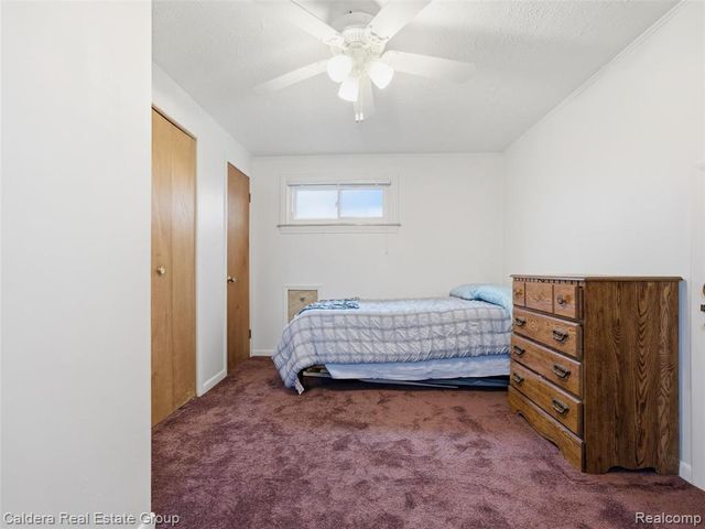 22200 Avon Street, Saint Clair Shores, MI 48082