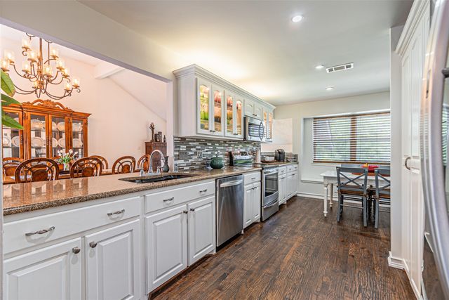 2903 Golden Gate Court, Carrollton, TX 75007