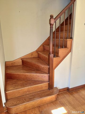 16 Bernside Drive, Bristol, CT 06010