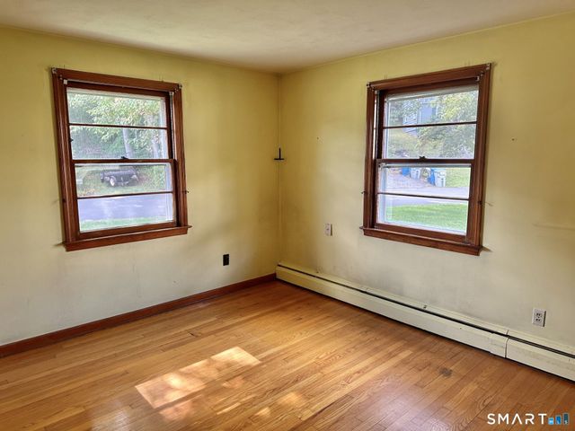 16 Bernside Drive, Bristol, CT 06010