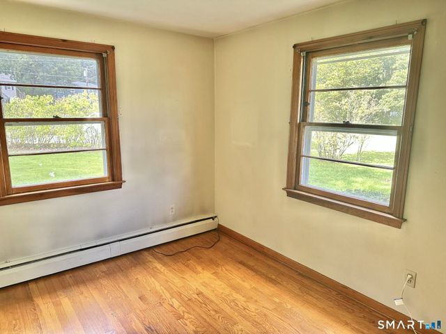 16 Bernside Drive, Bristol, CT 06010