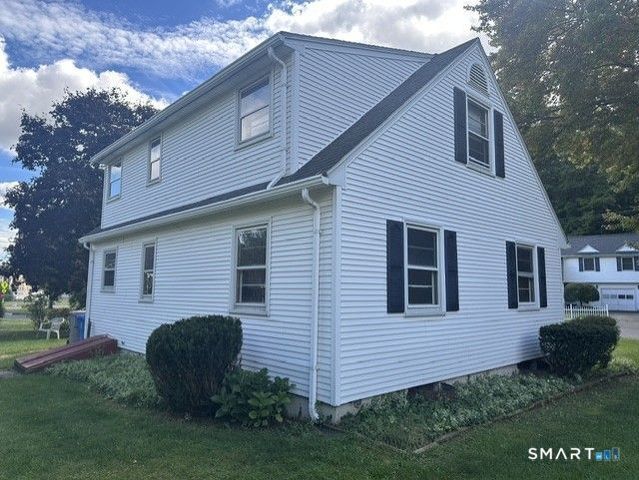 16 Bernside Drive, Bristol, CT 06010