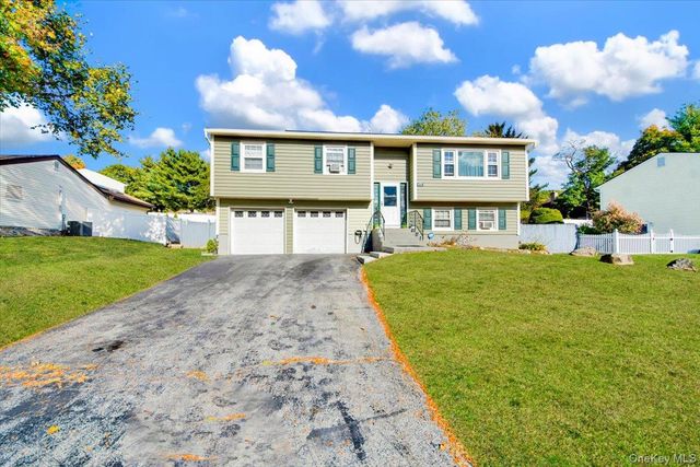42 Keats Drive, New Windsor, NY 12553