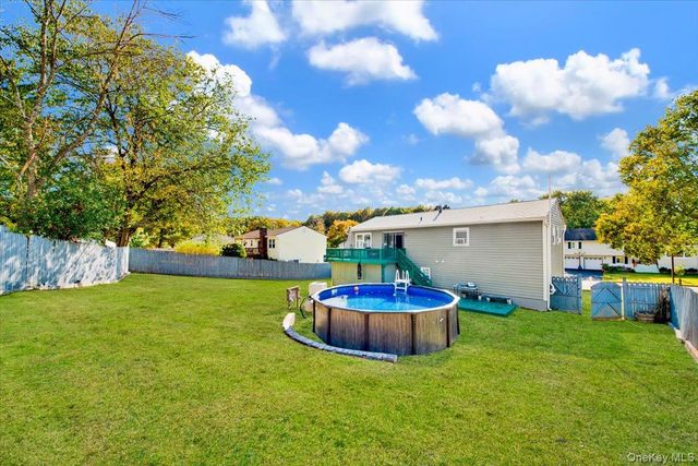 42 Keats Drive, New Windsor, NY 12553