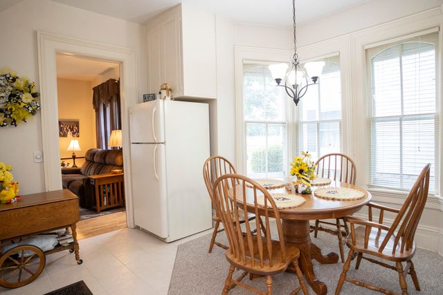 112 E Maple Street, Vicksburg, MI 49097