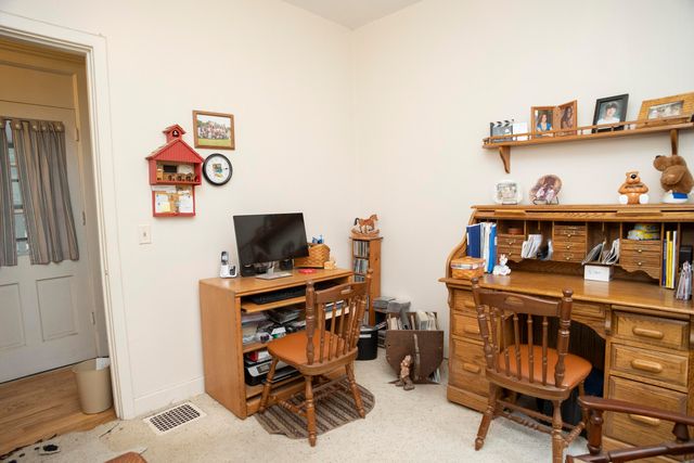 112 E Maple Street, Vicksburg, MI 49097
